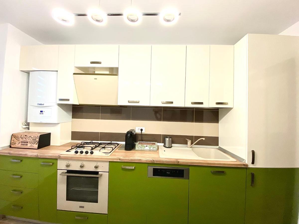 Urban Guesthouse Брашов Экстерьер фото